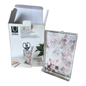 Umbra Optic Frame Photo Display And Vessel Holder